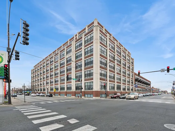 3963 W Belmont Ave Unit 310, Chicago, IL 60618