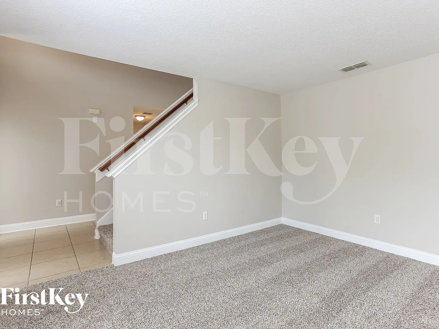 4 bed, 3.0 bath, 2144 sqft, $3,680 — Photo 4