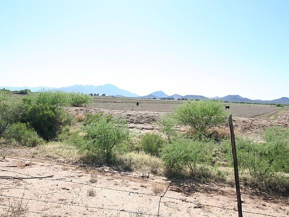 3rd image of 16357 W Honeysuckle Farm Pl #26