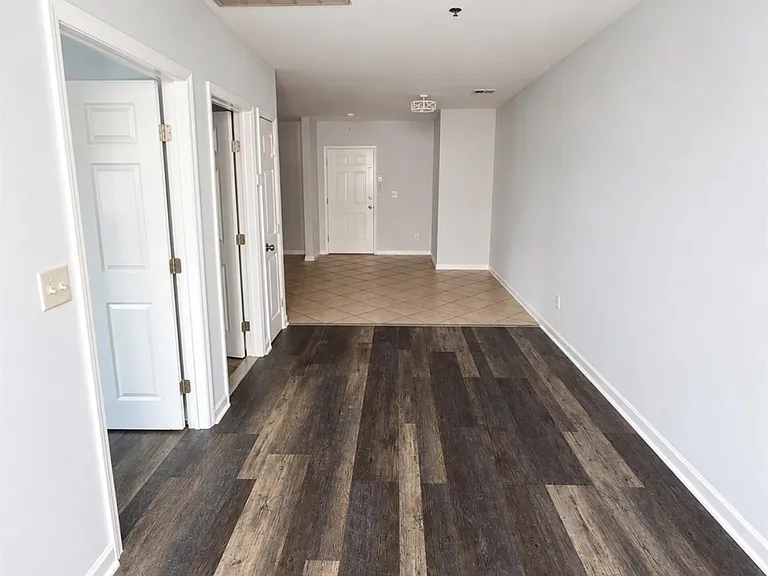 210 Main St #2 — Photo 8