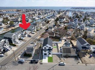 660 Drum Point Rd, Brick, NJ 08723