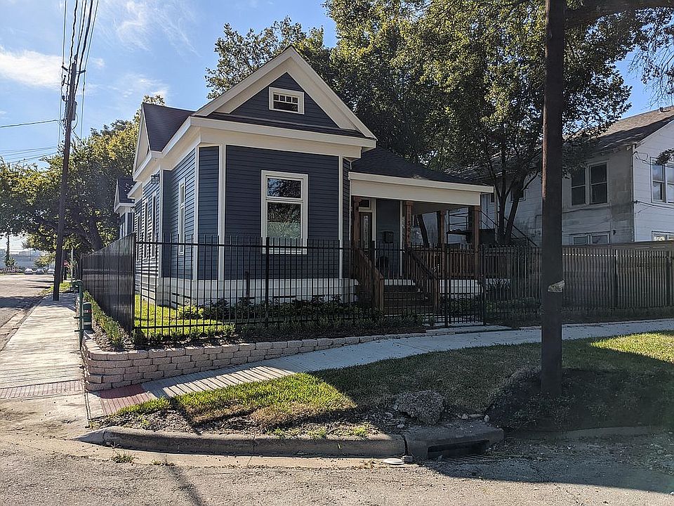 1st image of 1501 Ennis St