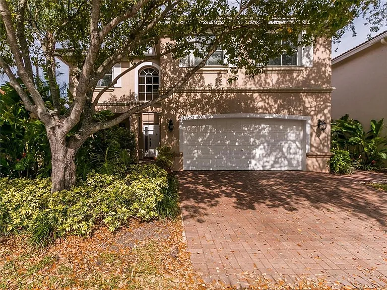 1590 Seagrape Way — Photo 42