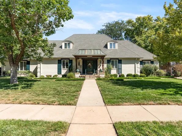 1112 N Armour Ln, Wichita, KS 67206