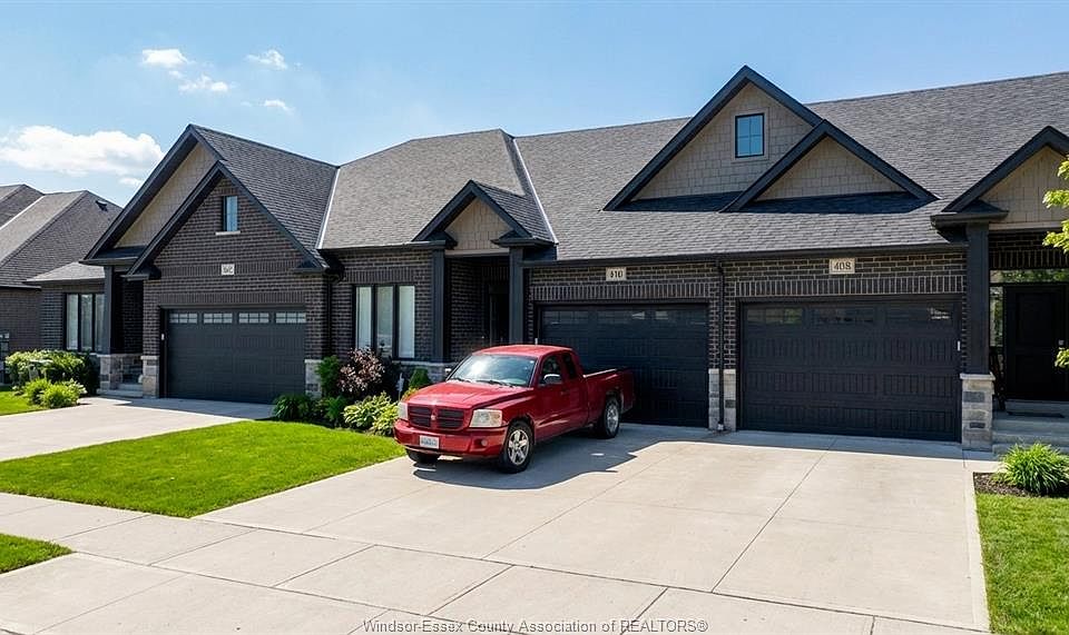 1st image of 410 Caserta Cres