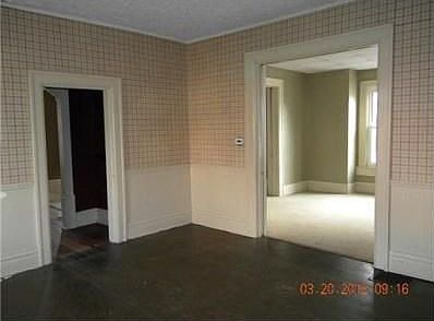 4th image of 629 W Ash St