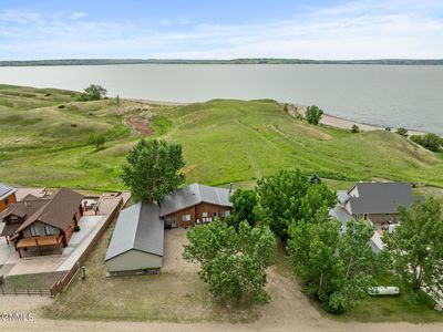 11266 Keys Cove Loop, Ray, ND, 58849