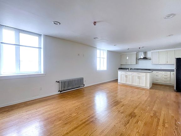 3rd image of 1830 Clay St #2