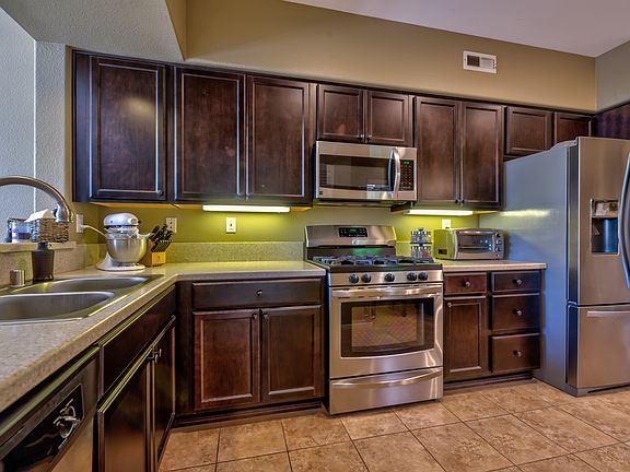 2nd image of 12352 Creekview Dr