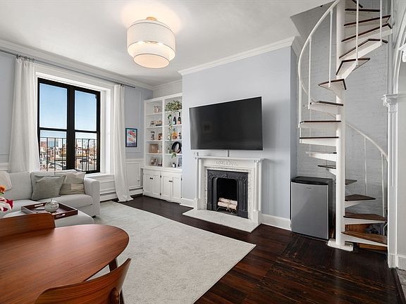 2nd image of 263 Commonwealth Ave APT 8