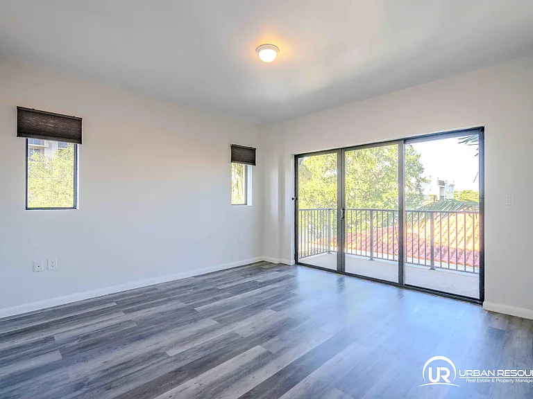 300 Majorca Ave #Penthouse 403 — Photo 19