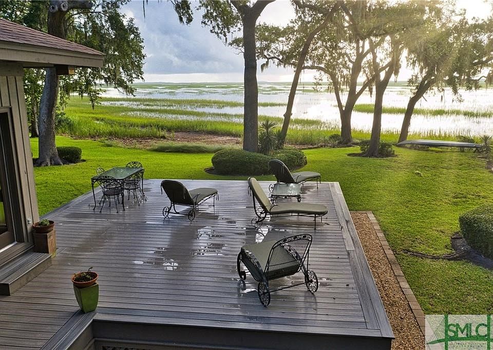 Gorgeous views of Romerly Marsh and Wassaw Island! Relax in your own private paradise on Skidaway Island.