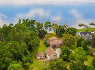 113 Porcher Dr, Bonneau, SC 29431