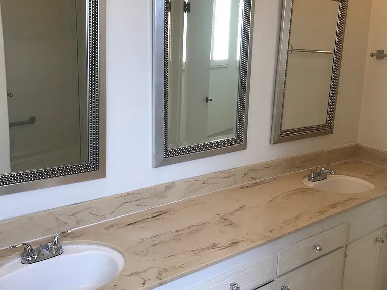 Master Bath Rm
