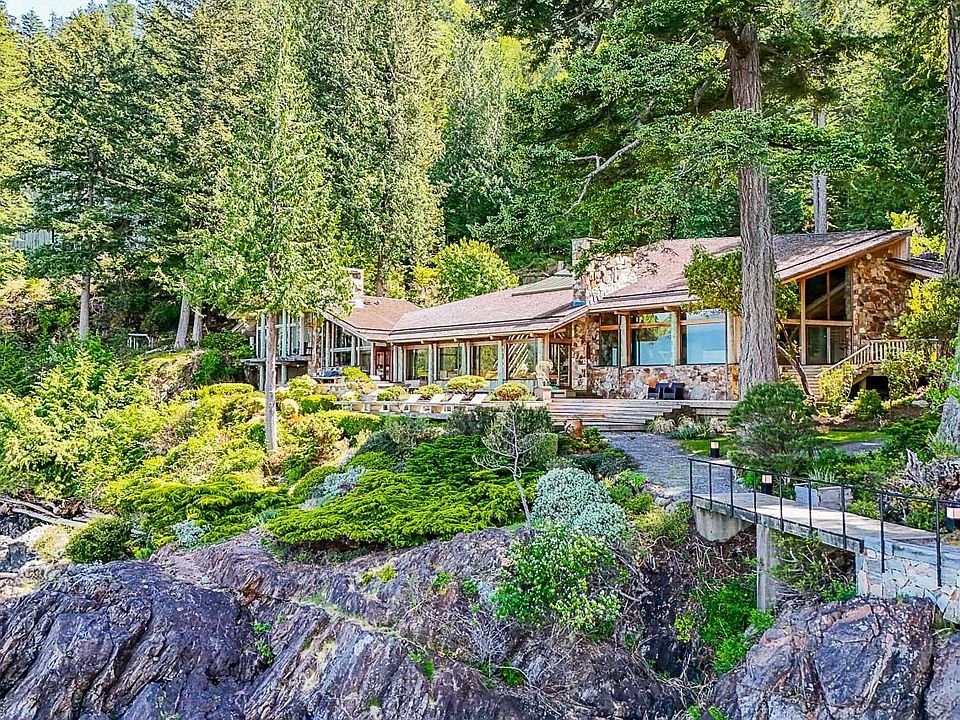1st image of 374 Smugglers Cove Rd #370