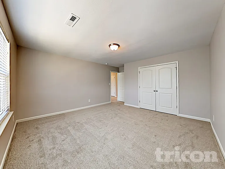 917 Leatherstone Ln — Photo 12