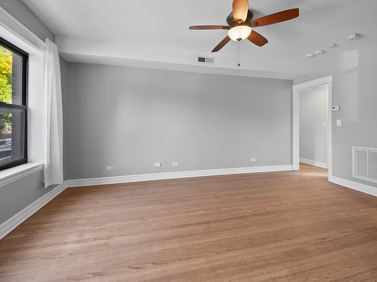 2211 W Winona St #1 — Photo 6