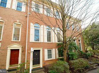 4656 Kirkland Pl, Alexandria, VA 22311