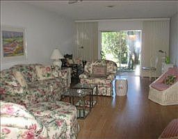 4th image of 845 Maclaren Dr N APT B