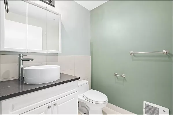 Rented by Compass | media 7