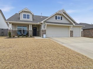 7221 S Hemlock Ave W, Broken Arrow, OK 74011