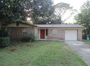 65 11th St, Shalimar, FL 32579