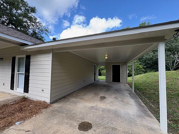 2nd image of 205 Bonanza Dr