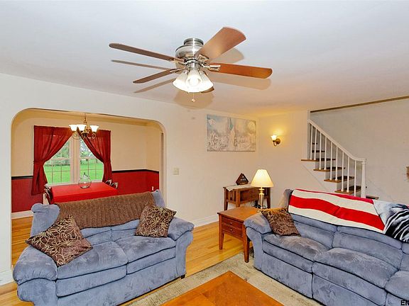 5th image of 501 Columbia St Ext