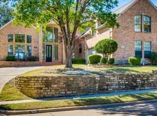 828 Hills Creek Dr, McKinney, TX 75072