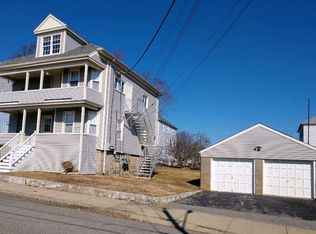 522 Anthony St, Fall River, MA 02721