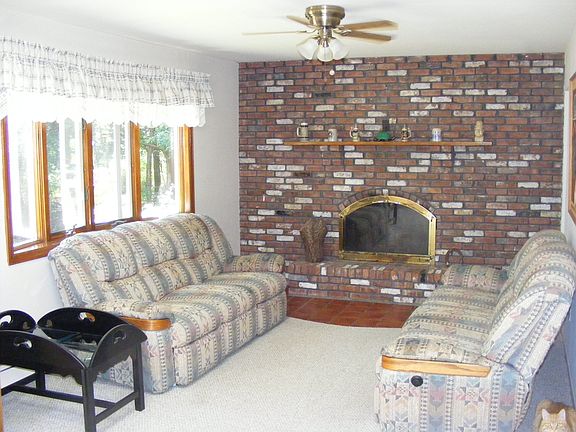 3rd image of 3 Wedgewood Ln