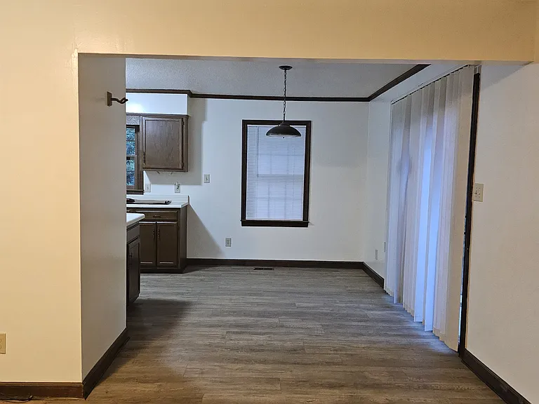 100 E Ridge Apartments Dr #100 — Photo 11