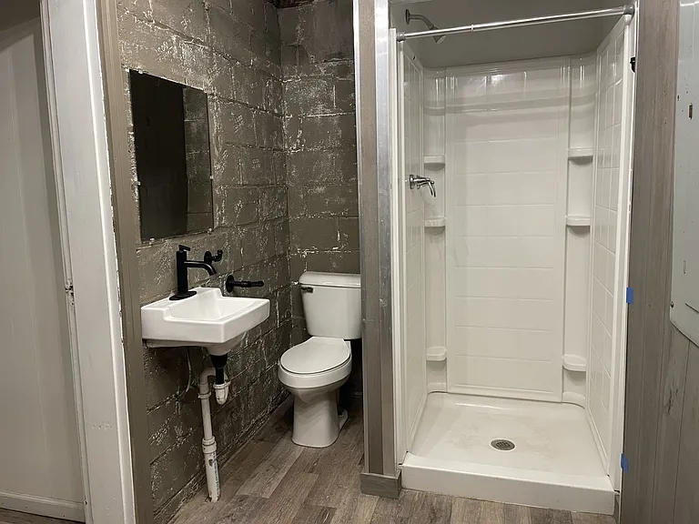 6140 N College Ave — Photo 23