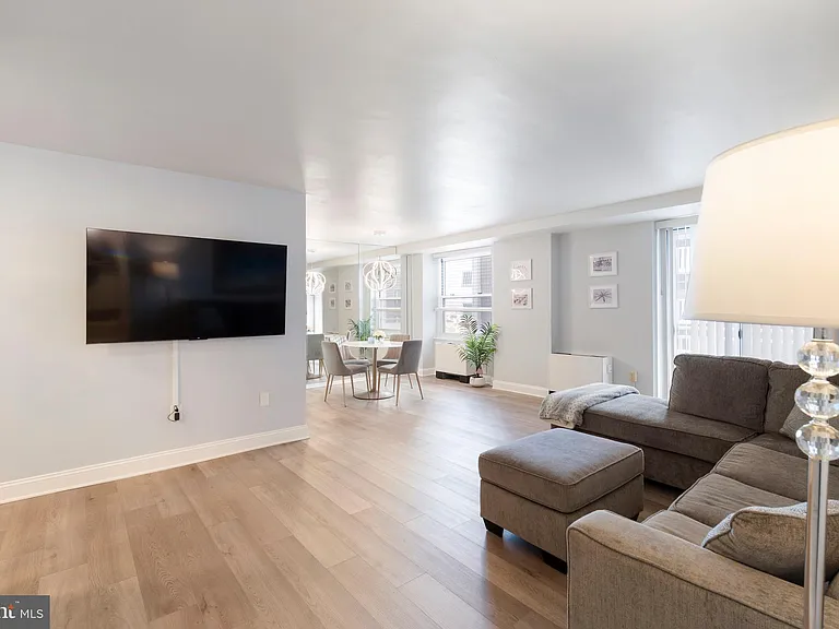 101 S Plaza Pl #1012 — Photo 2