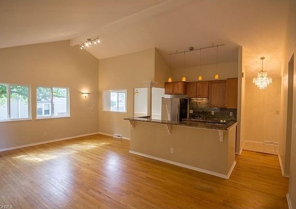 3rd image of 705 Cheriton Dr