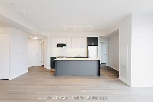 2525 Bathurst St #407 Photo 1