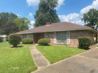 155 Newburg Pl, Jackson, MS 39206