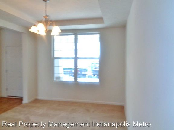 3rd image of 955 Adlo Ln