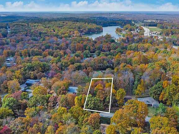 2nd image of 114 Eagle Ln