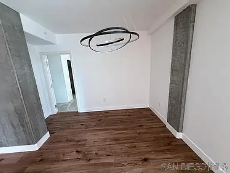 800 The Mark Ln #208 — Photo 5