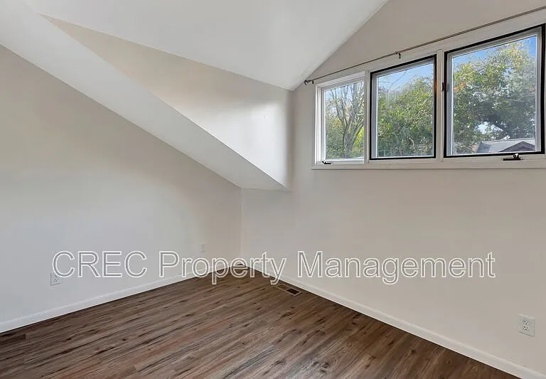 4419 Great Oak Dr — Photo 23