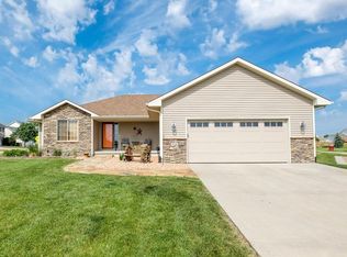 1440 10th Ave SE, Altoona, IA 50009