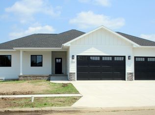 2354 Lucas Ln NW, Watertown, SD 57201