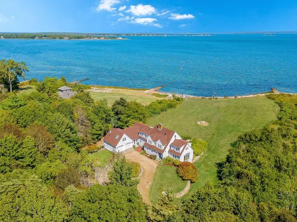 23 Holly Woods Rd, Mattapoisett, MA 02739