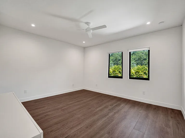 5939 Brookfield Cir W — Photo 20