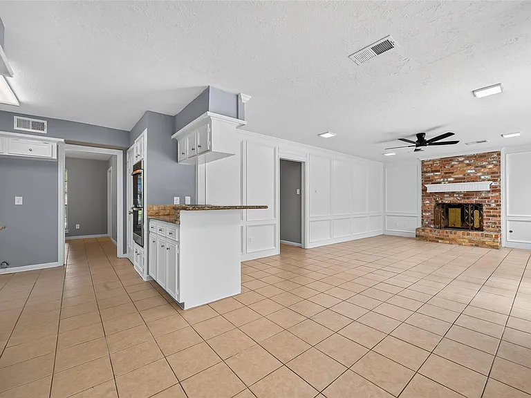 6715 Greenvale Ln — Photo 18