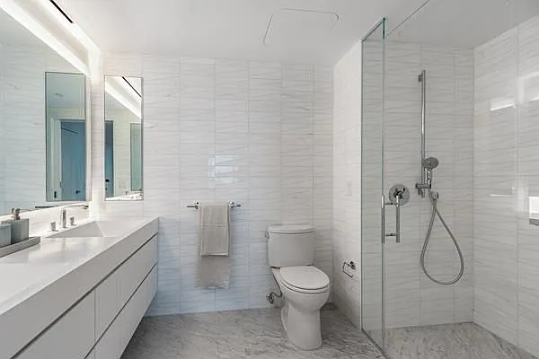 242 W 53rd St #41A — Photo 8