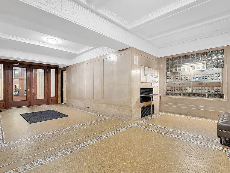 106 W 69th St #8D — Photo 15