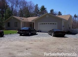 411 Chestnut Hill Rd, Glocester, RI 02814