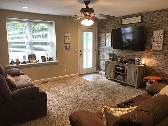 5th image of 1019 Winding Way Dr